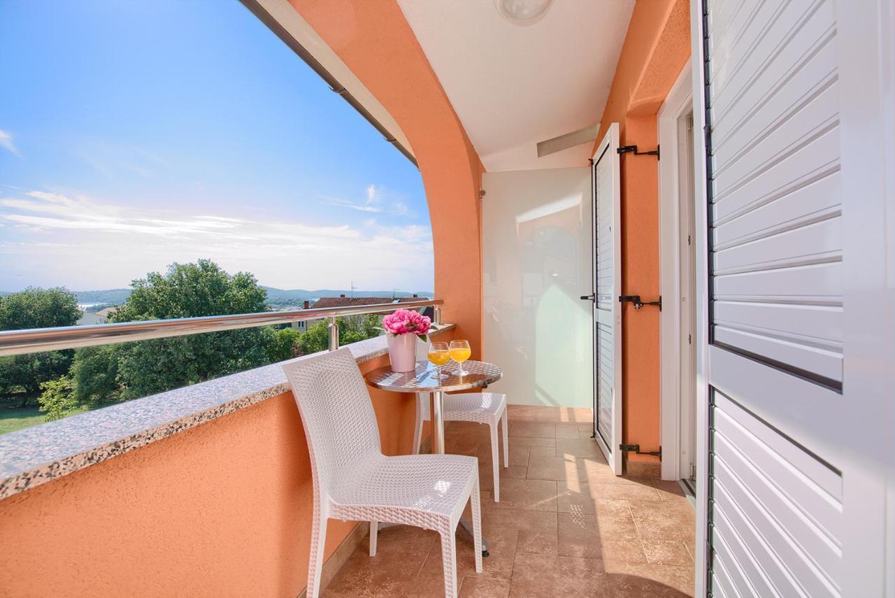 Apartments Orange ميدولين المظهر الخارجي الصورة