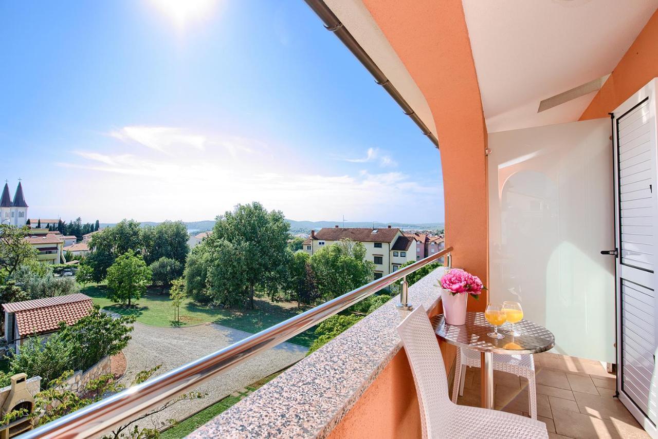 Apartments Orange ميدولين المظهر الخارجي الصورة
