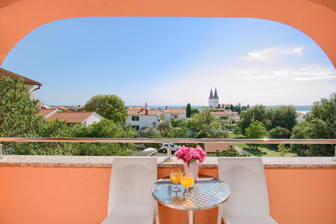 Apartments Orange ميدولين المظهر الخارجي الصورة