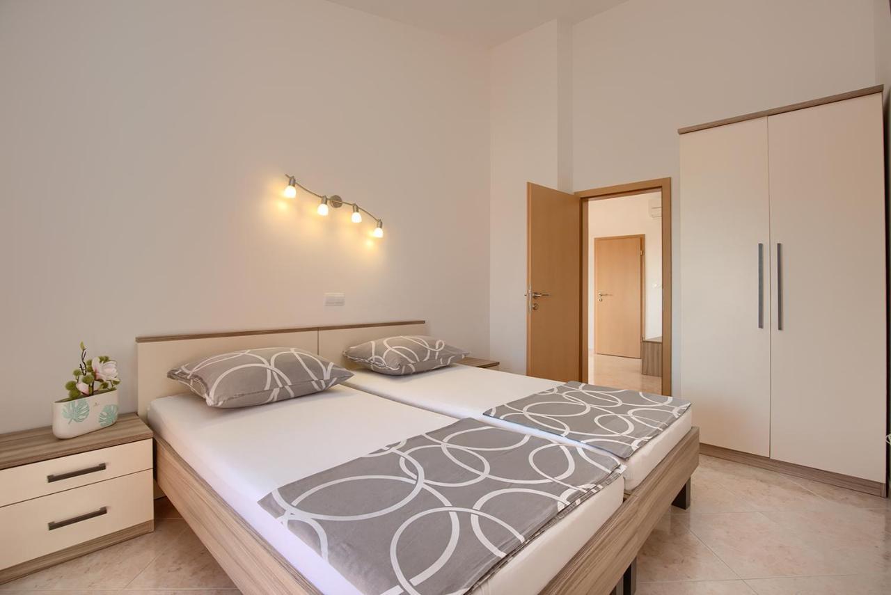 Apartments Orange ميدولين المظهر الخارجي الصورة
