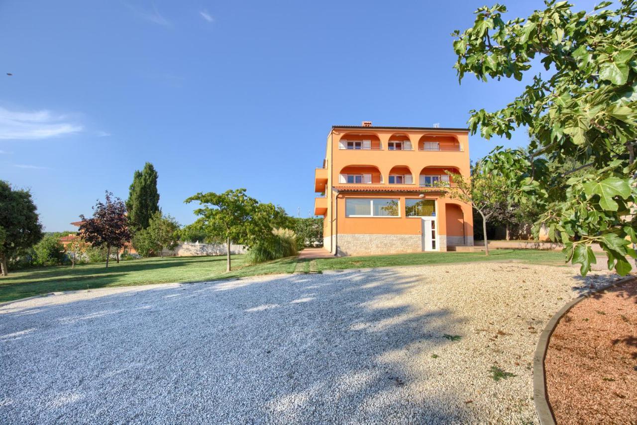 Apartments Orange ميدولين المظهر الخارجي الصورة
